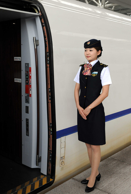 京沪高铁列车乘务员制服，京沪高铁列车空姐服装